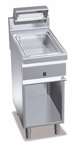 Cocinas modulares de Berto's, imagen de catálogo de la gama a la que pertenece E7SP-4B