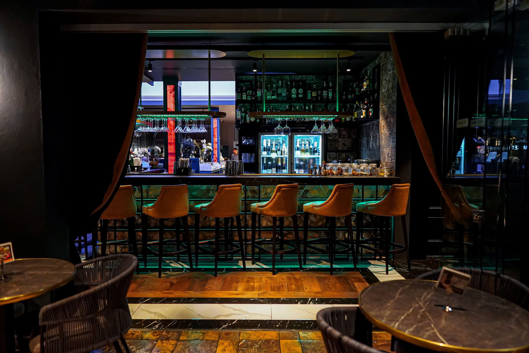 The Bank Steakhouse — comedor del steakhouse americano en Hotel Villa Cortés, Playa de las Américas